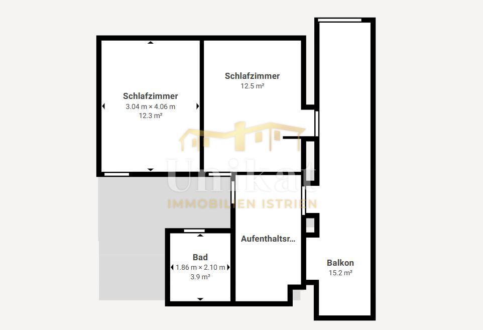 Renovirana kamnita hiša s bazenom